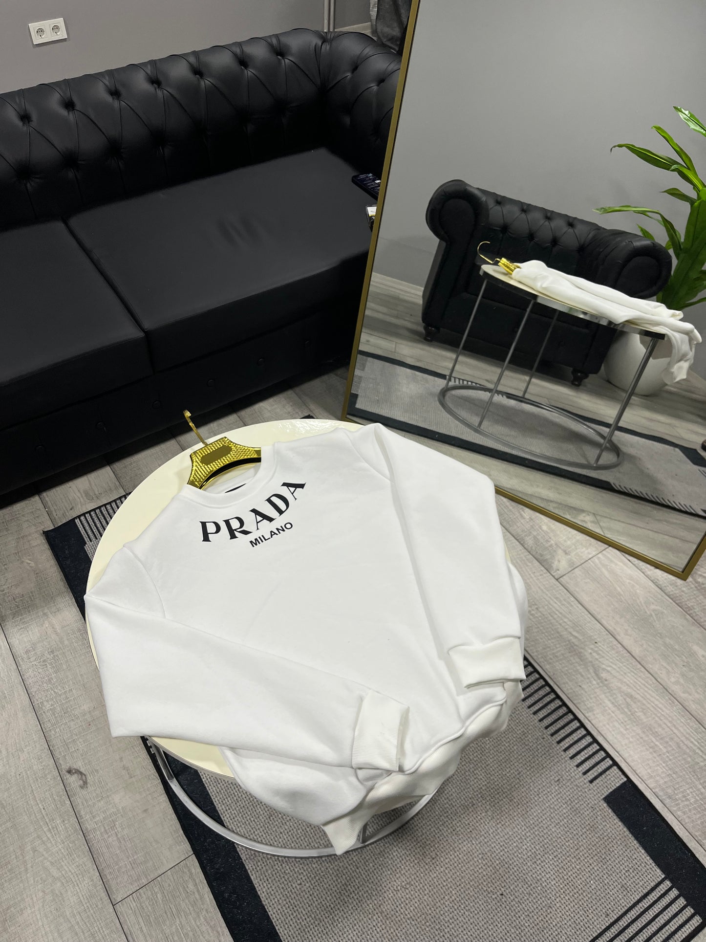 Prada Milano Sweatshirt Premium!
