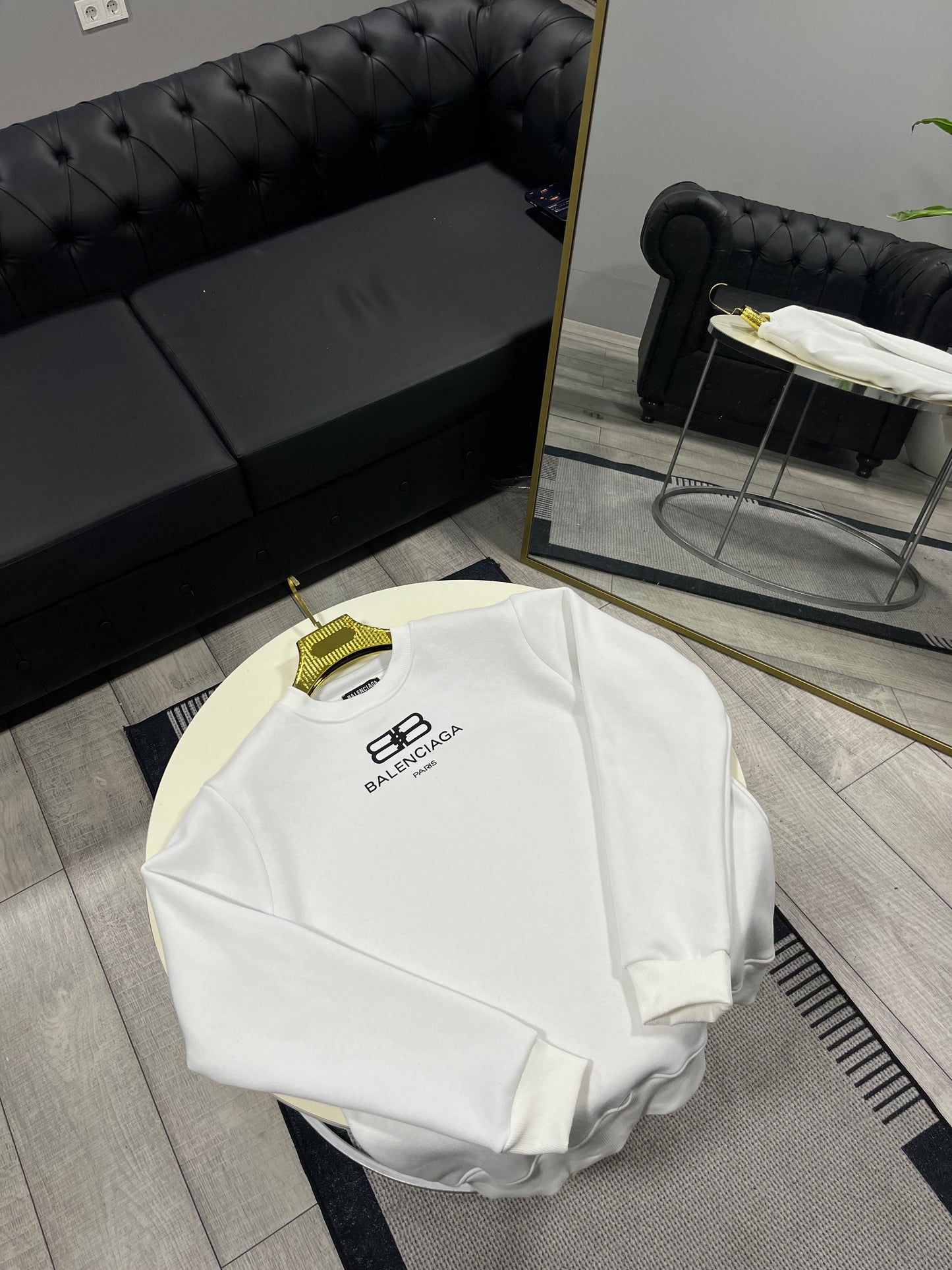 Balenciaga Sweatshirt Premium!